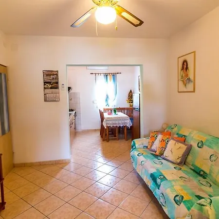 Sandra Rab Town