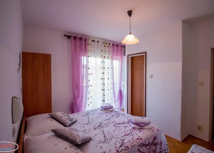 Apartment Sandra Rab Town