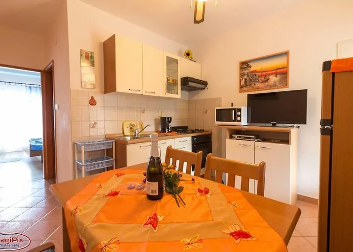 Apartment Sandra Rab Town