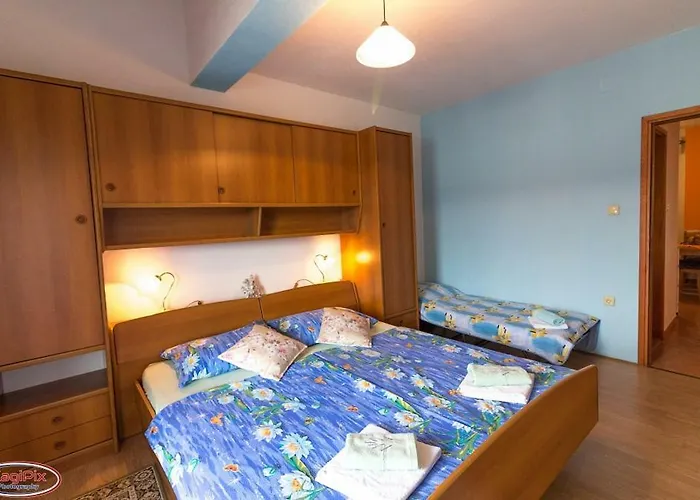 Sandra Apartment Rab Town